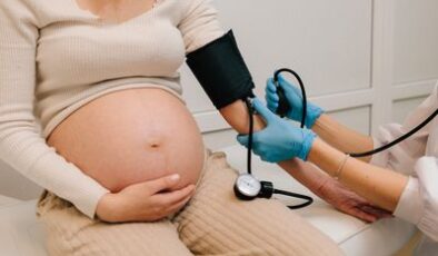 Neandertallerin Gebelikleri Bizimkilerden Daha Karmaşık Olabilir ve Neandertallerin Yok Olmasına Katkıda Bulunabilir