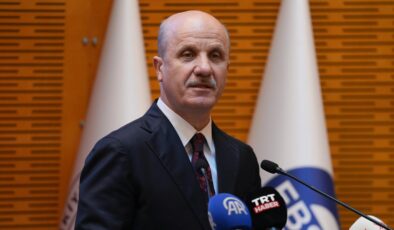 Erol Özvar: Yükseköğretim niteliksel gelişmeye odaklanmaktadır