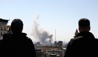 İran basını: Basra Körfezi’ndeki Lavan Adası’ndaki rafineride kaynağı henüz bilinmeyen patlama oldu