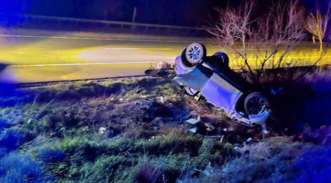 Diyarbakır yolunda otomobil takla attı: 2 yaralı