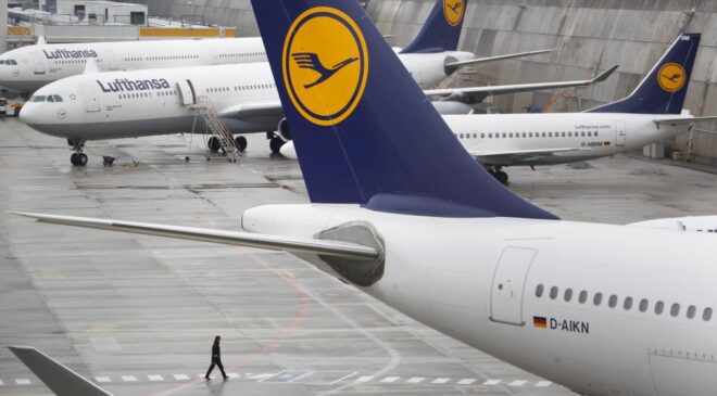 Lufthansa, jet yakıtı krizi nedeniyle 20 bin uçuşu iptal edecek