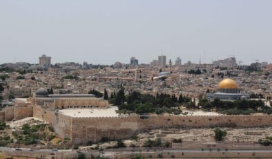 Mescid-i Aksa yarın sabah namazıyla açılacak