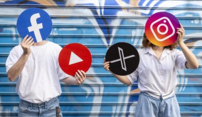 Yunanistan 15 yaş altına sosyal medyayı yasaklıyor