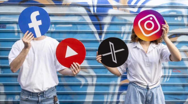 Yunanistan 15 yaş altına sosyal medyayı yasaklıyor