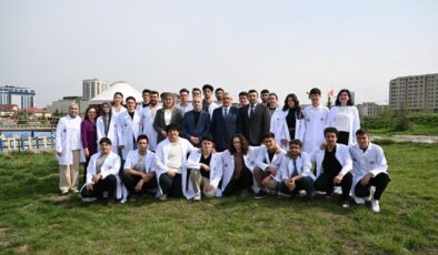 Türkiye Tanrı Dağlarının eteğinde hekim yetiştiriyor