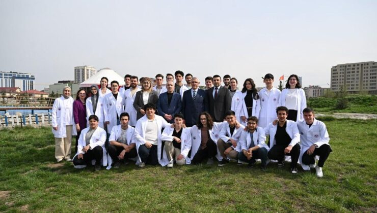 Türkiye Tanrı Dağlarının eteğinde hekim yetiştiriyor