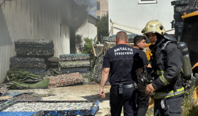 Antalya’da depo yangını