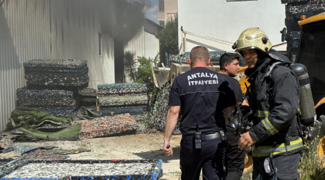 Antalya’da depo yangını