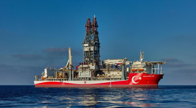 Abdülhamid Han, Karadeniz’de yılın ilk keşif sondajına başladı