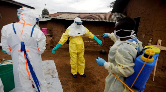 Ebola alarmı: Ölümcül salgın hakkında neler biliniyor?