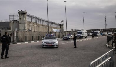 Haaretz: İsrail, 7 Ekim sonrası ilk kez Kızılhaç’a Filistinlilerin tutulduğu cezaevlerini ziyaret izni verecek