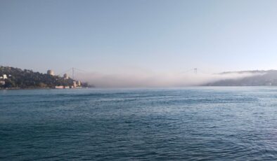 İstanbul güne sisle uyandı, vapur seferleri iptal