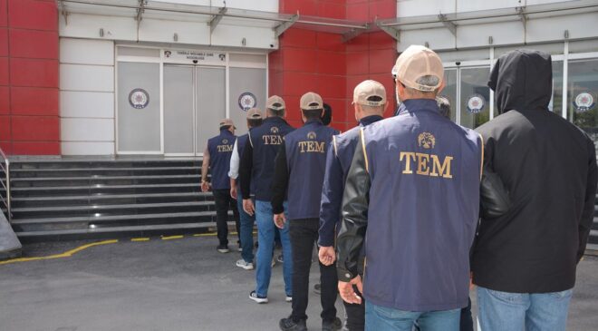 17 ilde FETÖ operasyonu: 23 gözaltı