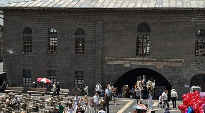 Diyarbakır'da bayram hareketliliği
