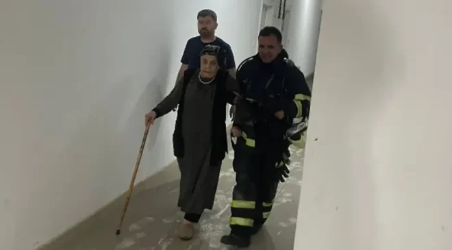 Mardin’de 10 katlı binada yangın: 6 kişi hastaneye kaldırıldı