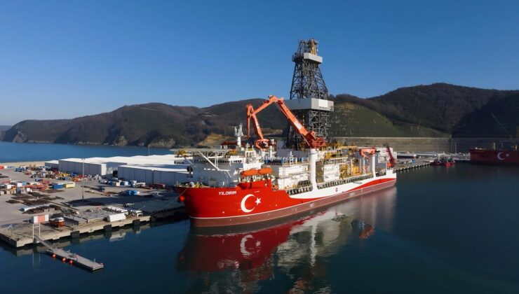Yıldırım Derin Deniz Sondaj Gemisi, ilk görevi için yola çıktı