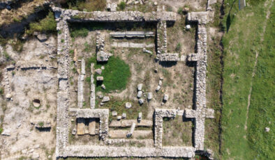 Hadrianapolis Antik Kenti'nde 1750 yıllık pitos mezar bulundu