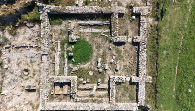 Hadrianapolis Antik Kenti'nde 1750 yıllık pitos mezar bulundu