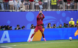 Ronaldo tarihe geçti