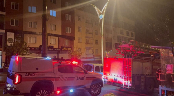 Hakkari’de 6 bina çökme riski nedeniyle tahliye edildi