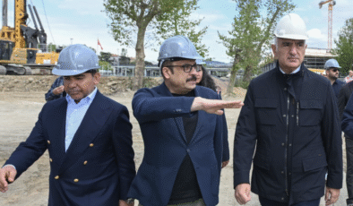 Haydarpaşa Garı yeniden tarihi silüetteki yerini almaya başladı