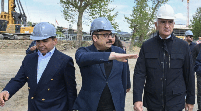 Haydarpaşa Garı yeniden tarihi silüetteki yerini almaya başladı