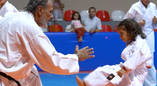 Depremzede çocuklar karate ile moral buluyor
