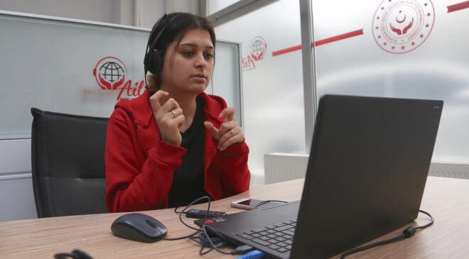 AİLEM ile 286 binden fazla çağrıya işaret dili desteği