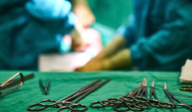 Türk hekimlerden dünya literatürüne girmeye aday beyin tümörü ameliyatı