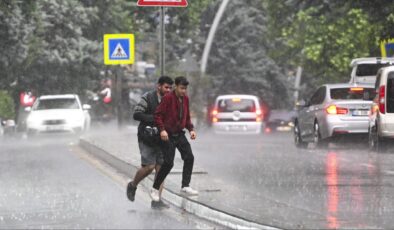 Ankara için gök gürültülü sağanak uyarısı