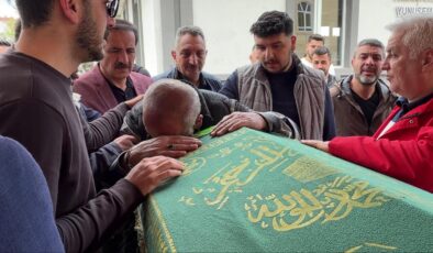 Kardeşinin hayatını kurtardı, kalp krizine yenik düştü