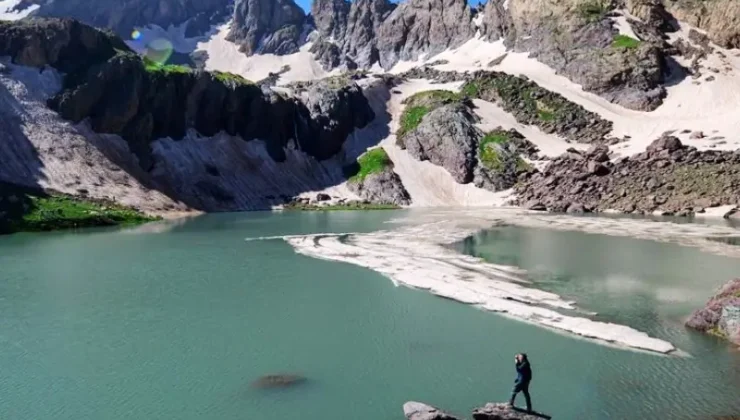 Hakkari’de bulunan 20 bin yıllık buzullar risk altında