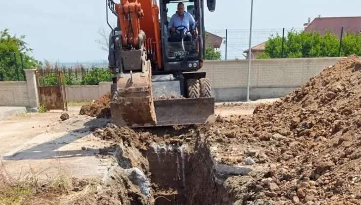 Diyarbakır’da 4 okulun kanalizasyon altyapısını yeniledi