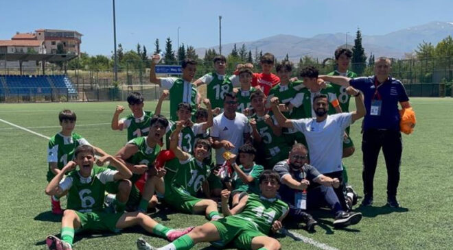 DSİ Spor U15 yarı final biletini kaptı