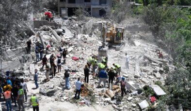 Katil İsrail’in Lübnan’a düzenlediği saldırılarda ölenlerin sayısı 3 bin 355’e yükseldi