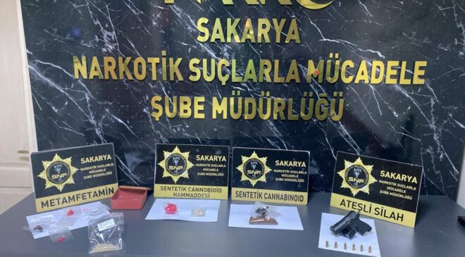 Uyuşturucuyu klozete döktü, sifon çalışmayınca yakalandı