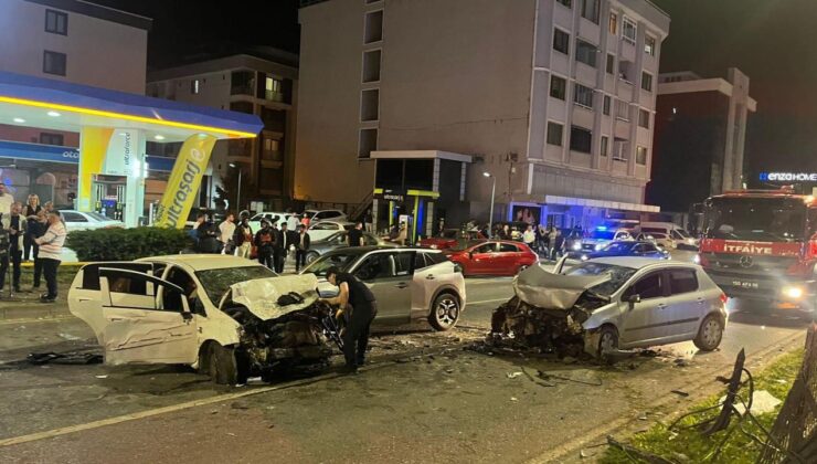 Samsunda 3 aracın karıştığı kazada 5 kişi yaralandı