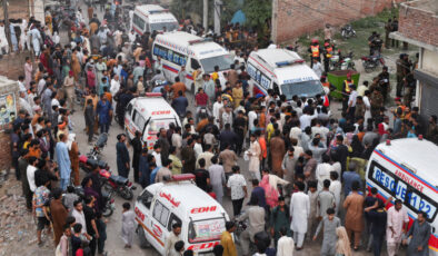 Pakistan’da etüt merkezinin çatısı çöktü: 14 öğrenci hayatını kaybetti
