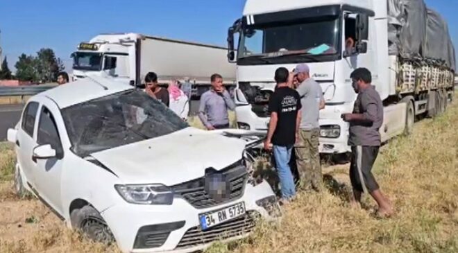 YKS’ye giderken tırla çarpışan otomobilin sürücüsü hayatını kaybetti