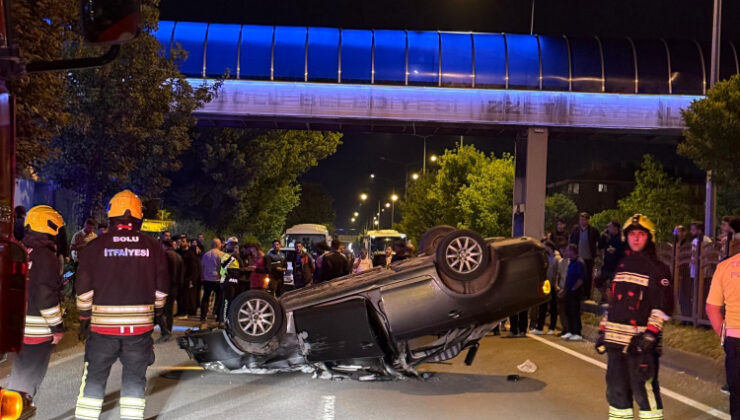 Takla atan otomobilden burunları bile kanamadan çıktılar