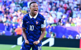 Fransa, Mbappe ile çeyrek finalde