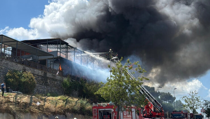 İstanbul Maltepe’de 2 katlı restoranda yangın