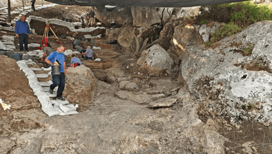 Bir Mağara, Kendi Geleceğimizin Habercisi Olan 400.000 Yıllık Neandertal Öncesi “Karmaşık Kültürü” Ortaya Çıkarıyor