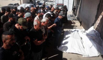 Katil İsrail’in Gazze’ye sabahtan bu yana düzenlediği saldırılarda can kaybı 12’ye çıktı