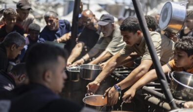 BM: İsrail, Gazze’de insani yardımları kısıtlamaya devam ediyor