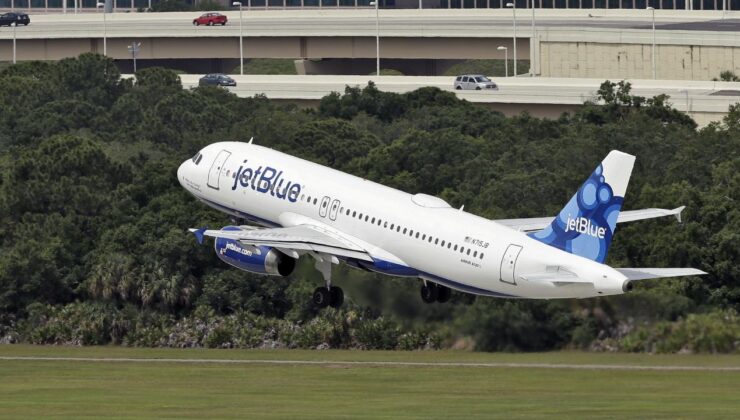 JFK Havalimanı’na inen JetBlue uçağı havada drone ile çarpıştı