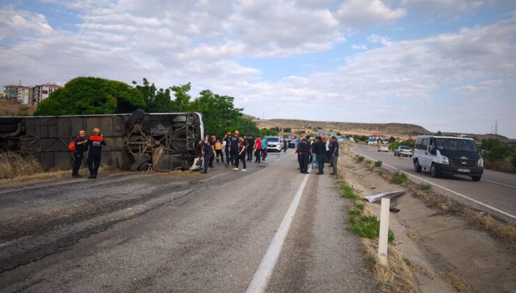 Kırıkkale'de yolcu otobüsü devrildi: 1 ölü, 40 yaralı