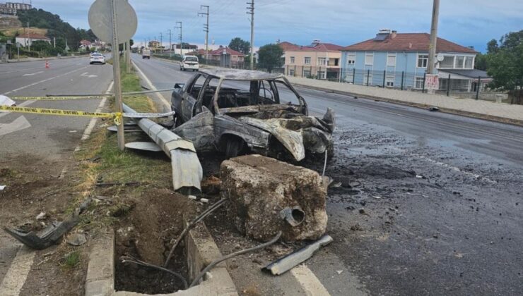 Samsun’da otomobil aydınlatma direğine çarptı: 1 ölü, 1 yaralı