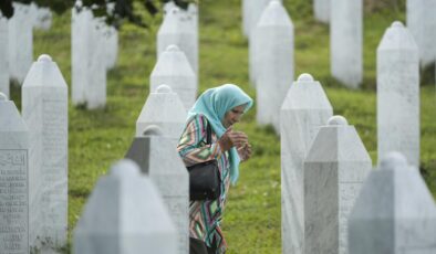 Srebrenitsa Soykırımı'nın 31. yılı düzenlenen programla anıldı