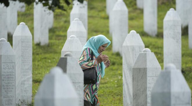 Srebrenitsa Soykırımı'nın 31. yılı düzenlenen programla anıldı